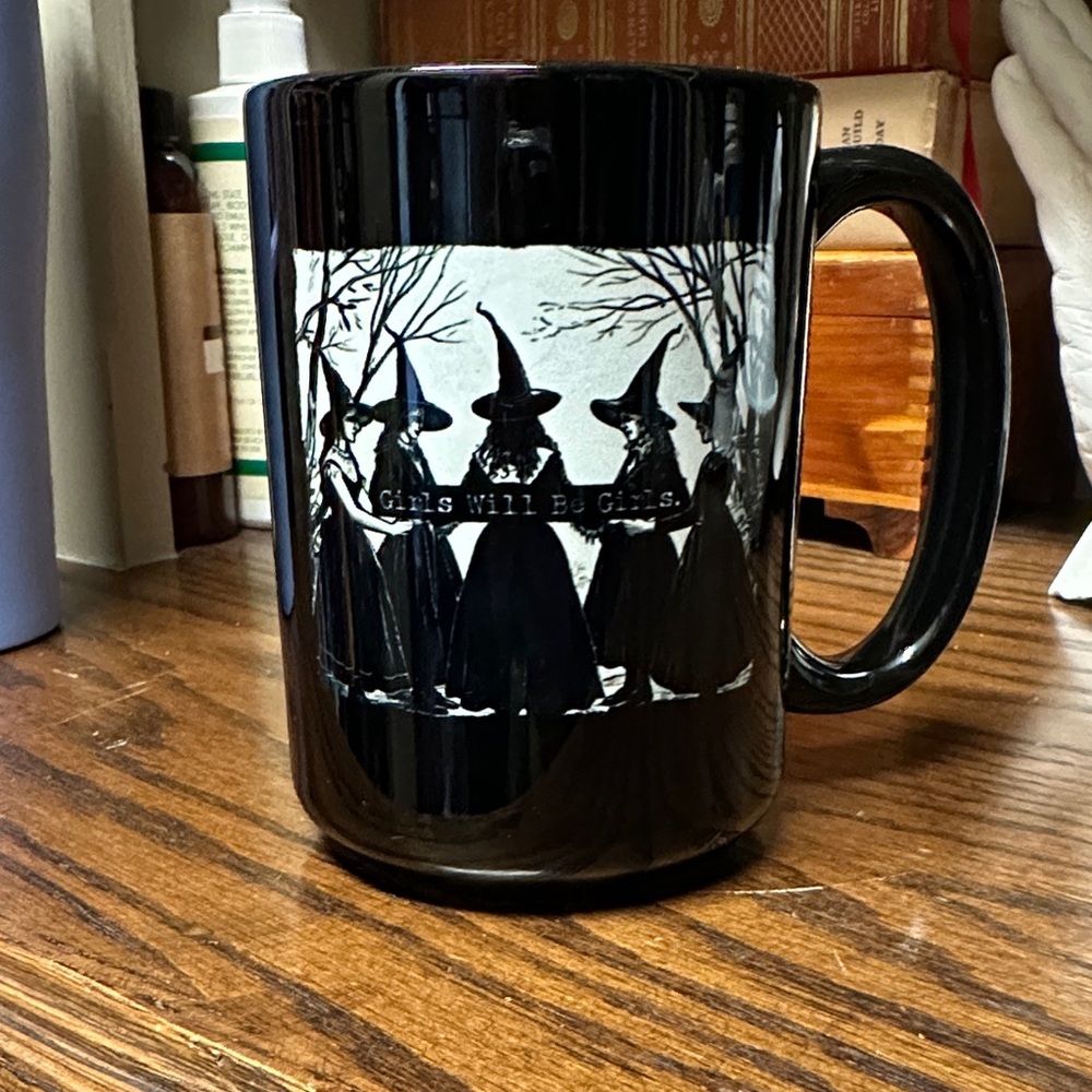 Halloween witch mug girls will be girls black new‎